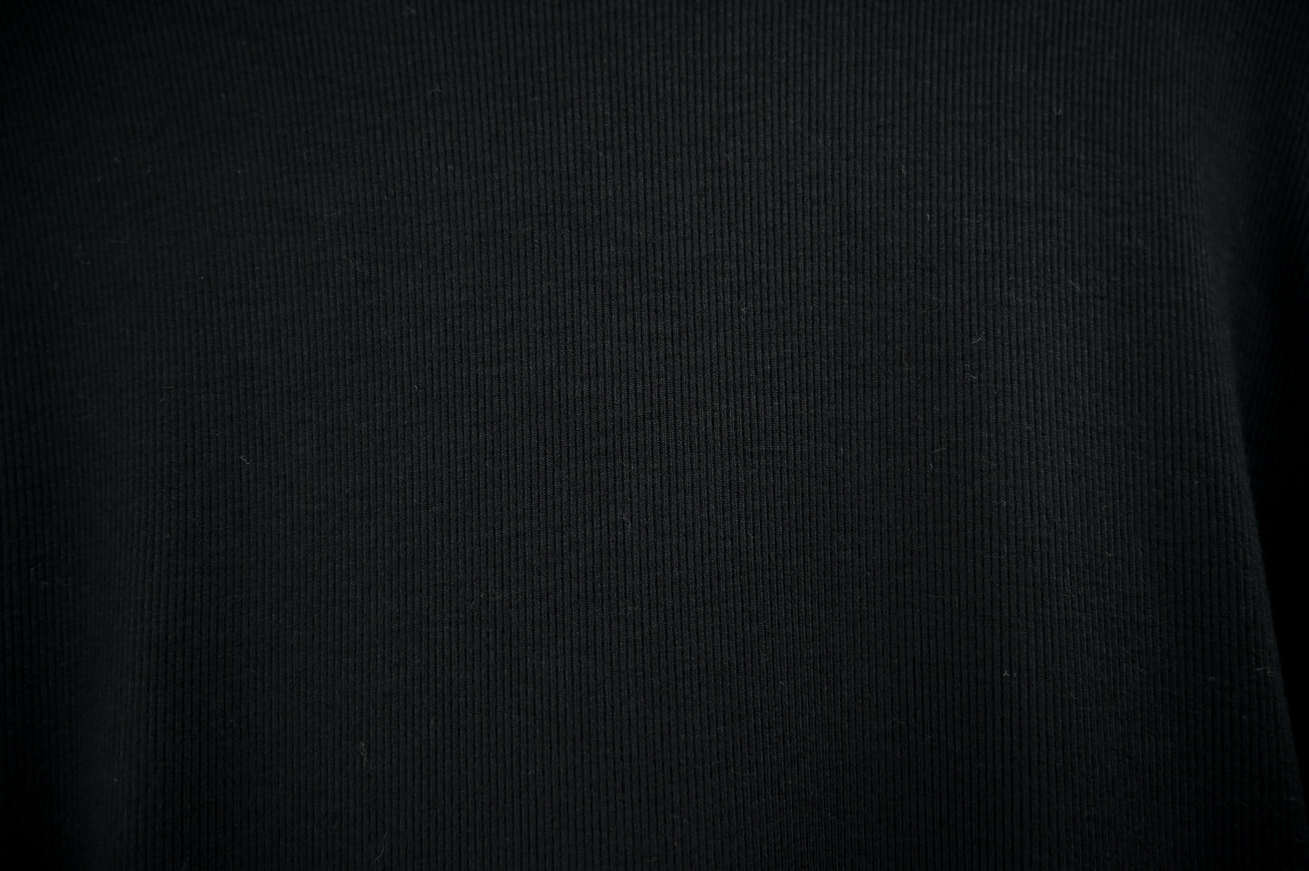 超彈力親膚百搭Basic上衣 兩色入 KE101901