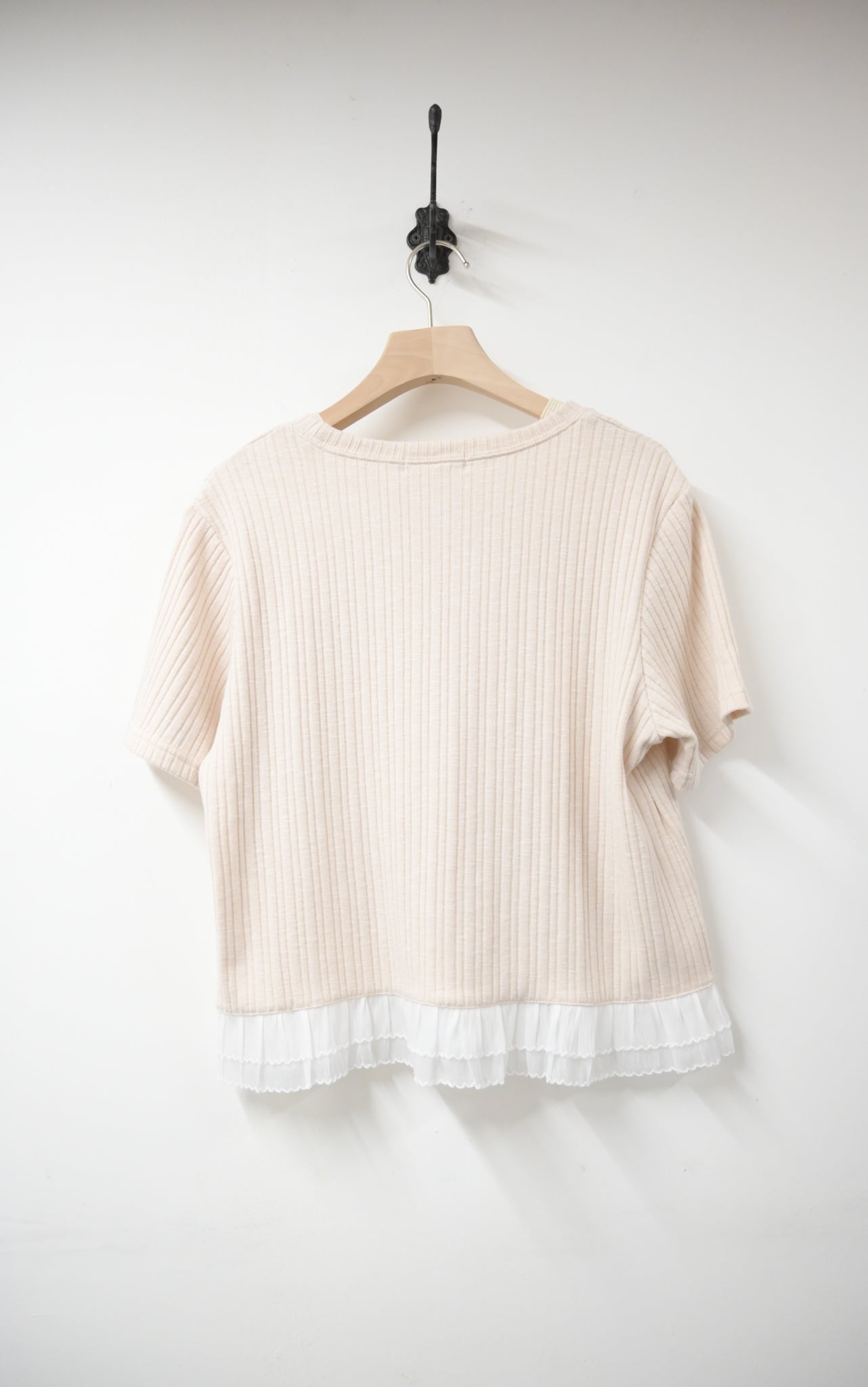 Ruffle邊坑紋超彈Tee 4色入 S50721