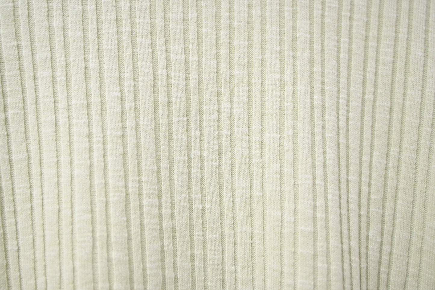 Ruffle邊坑紋超彈Tee 4色入 S50721