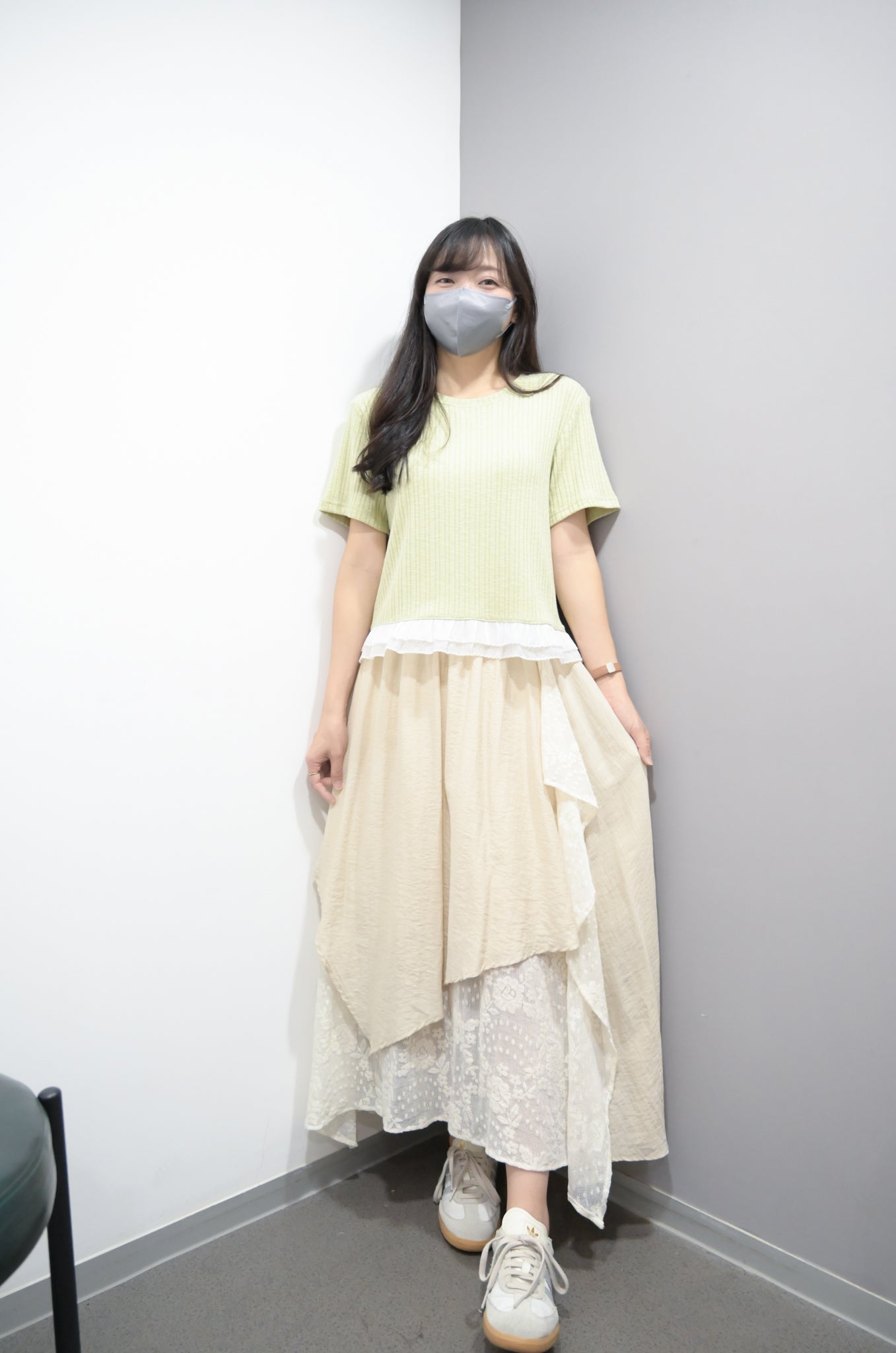Ruffle邊坑紋超彈Tee 4色入 S50721