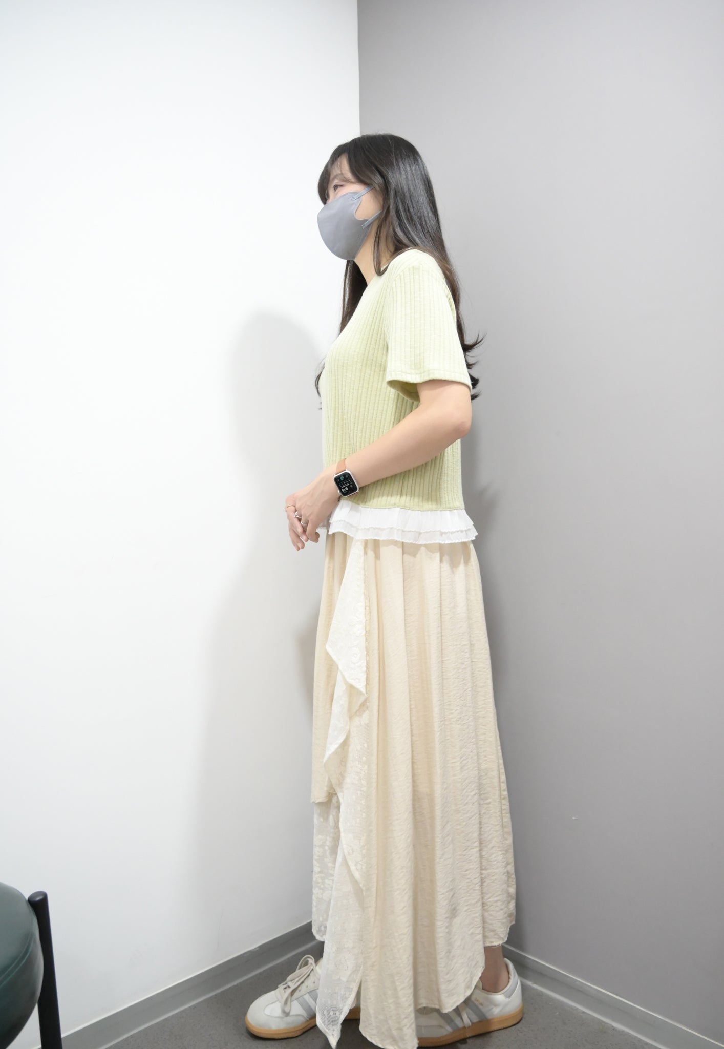 Ruffle邊坑紋超彈Tee 4色入 S50721