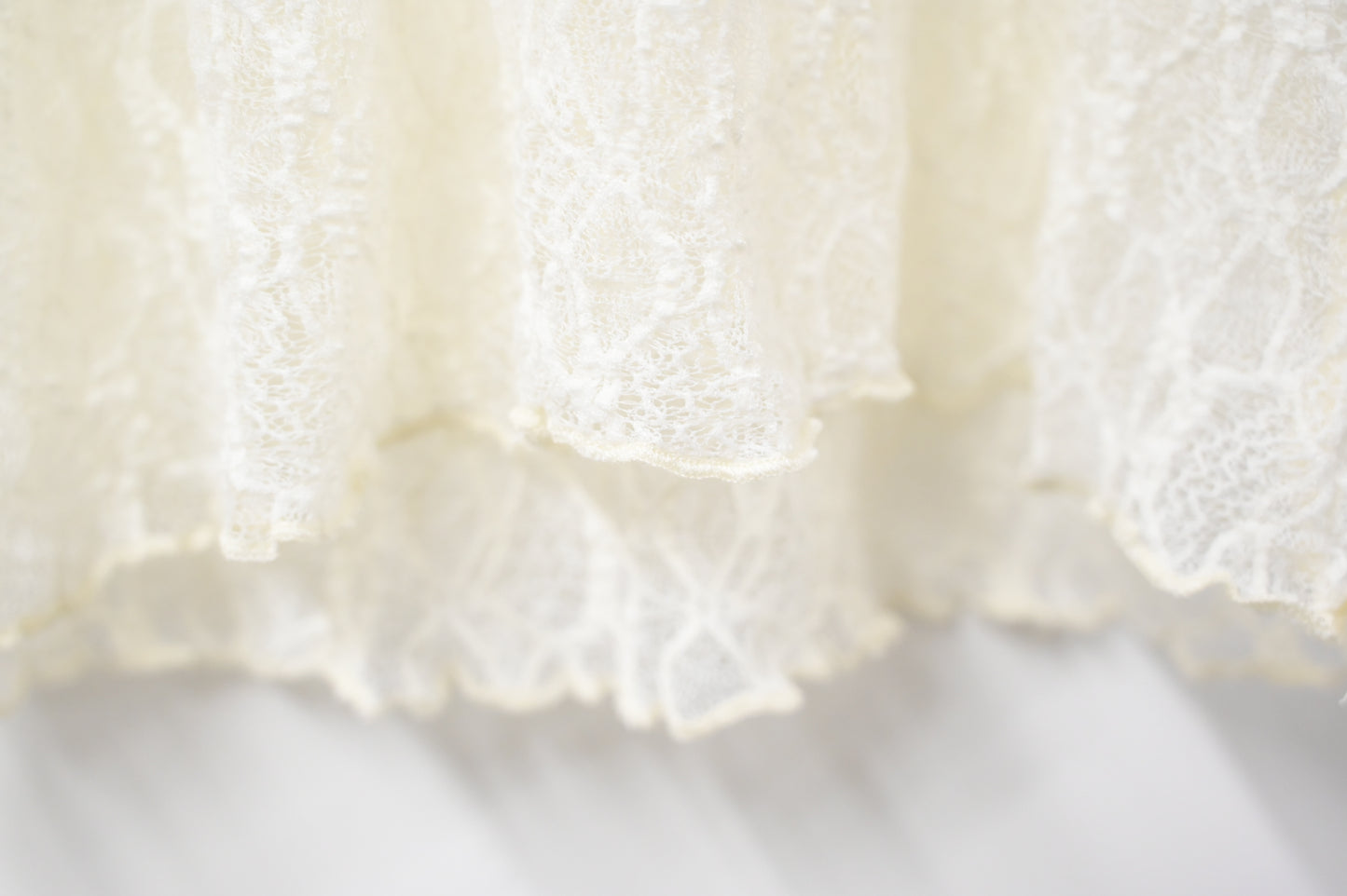 優雅Ruffle領Lace 背心 3色入 S10801