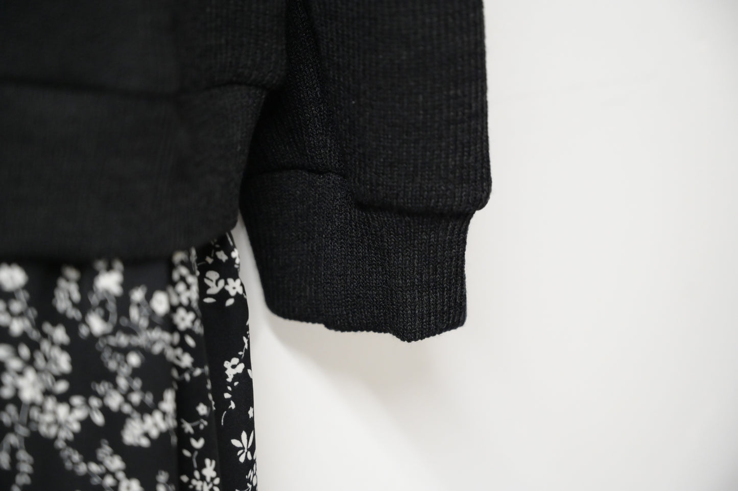 初秋.超寬鬆針織拼接碎花長裙 2色入 1W60931