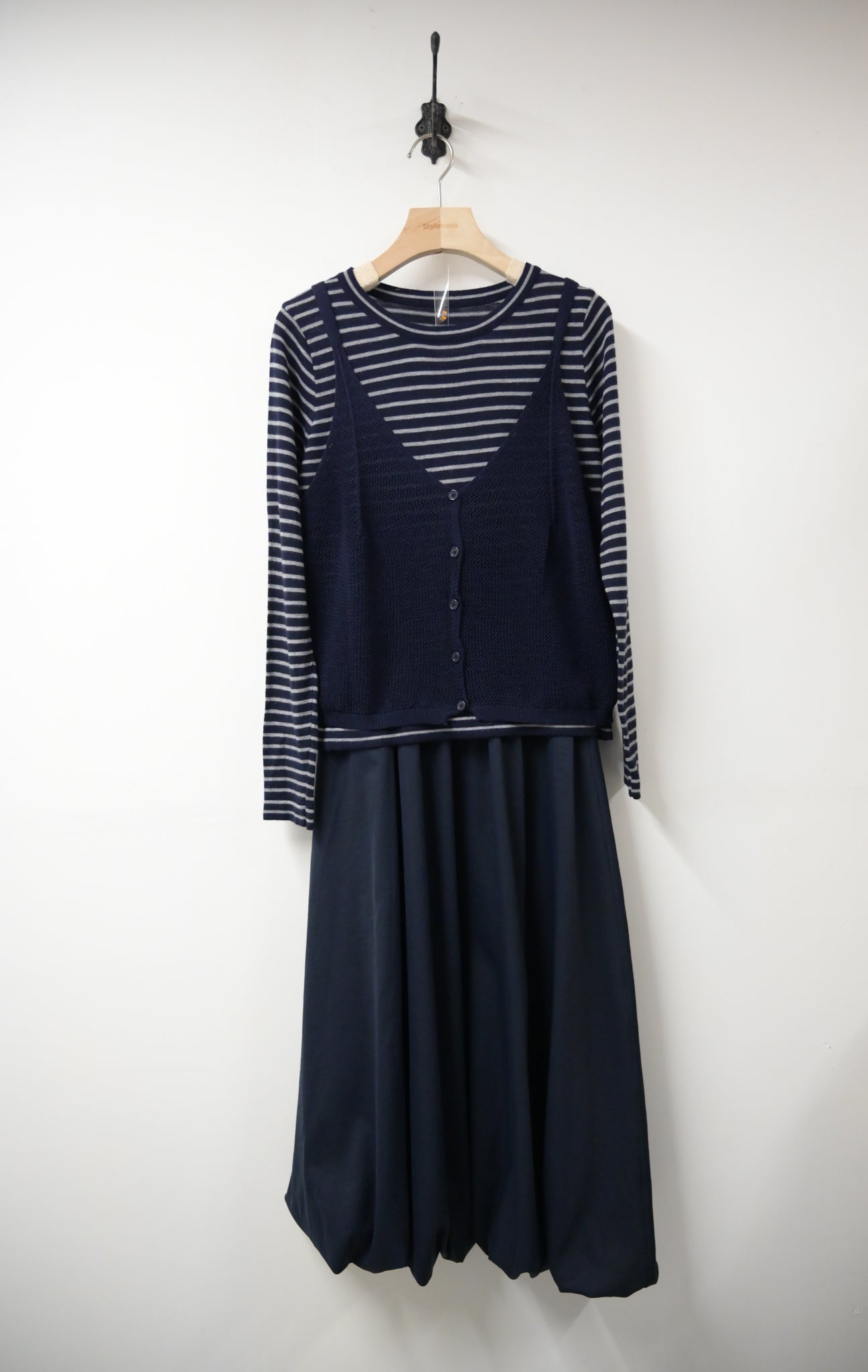 初秋・親膚橫間配泡泡裙套裝 2色入 1W61013