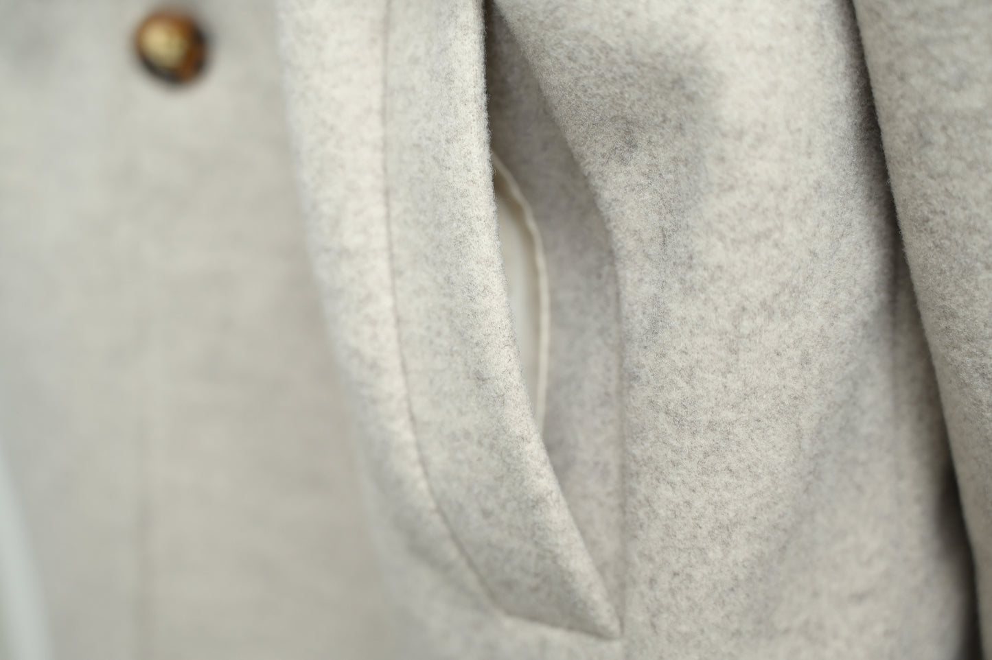 撞色反袖帶帽中長絨褸 1色入 1W61121