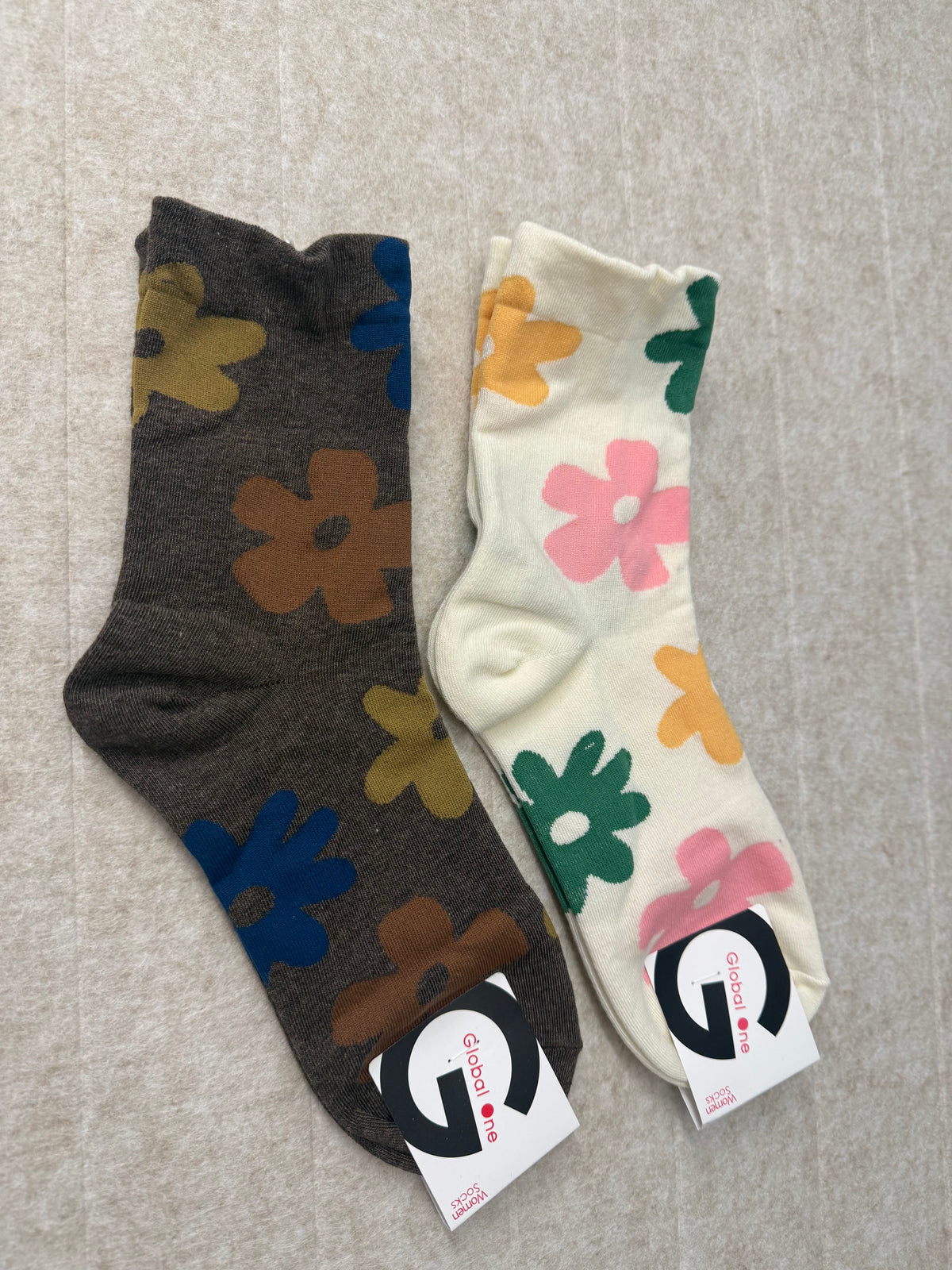 KR直送 大花花中筒襪 2色入