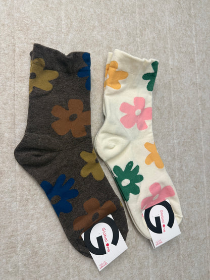 KR直送 大花花中筒襪 2色入