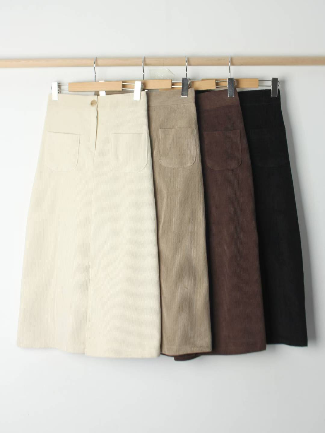 KR直送．燈芯絨前開差半身裙 2色入1W91115