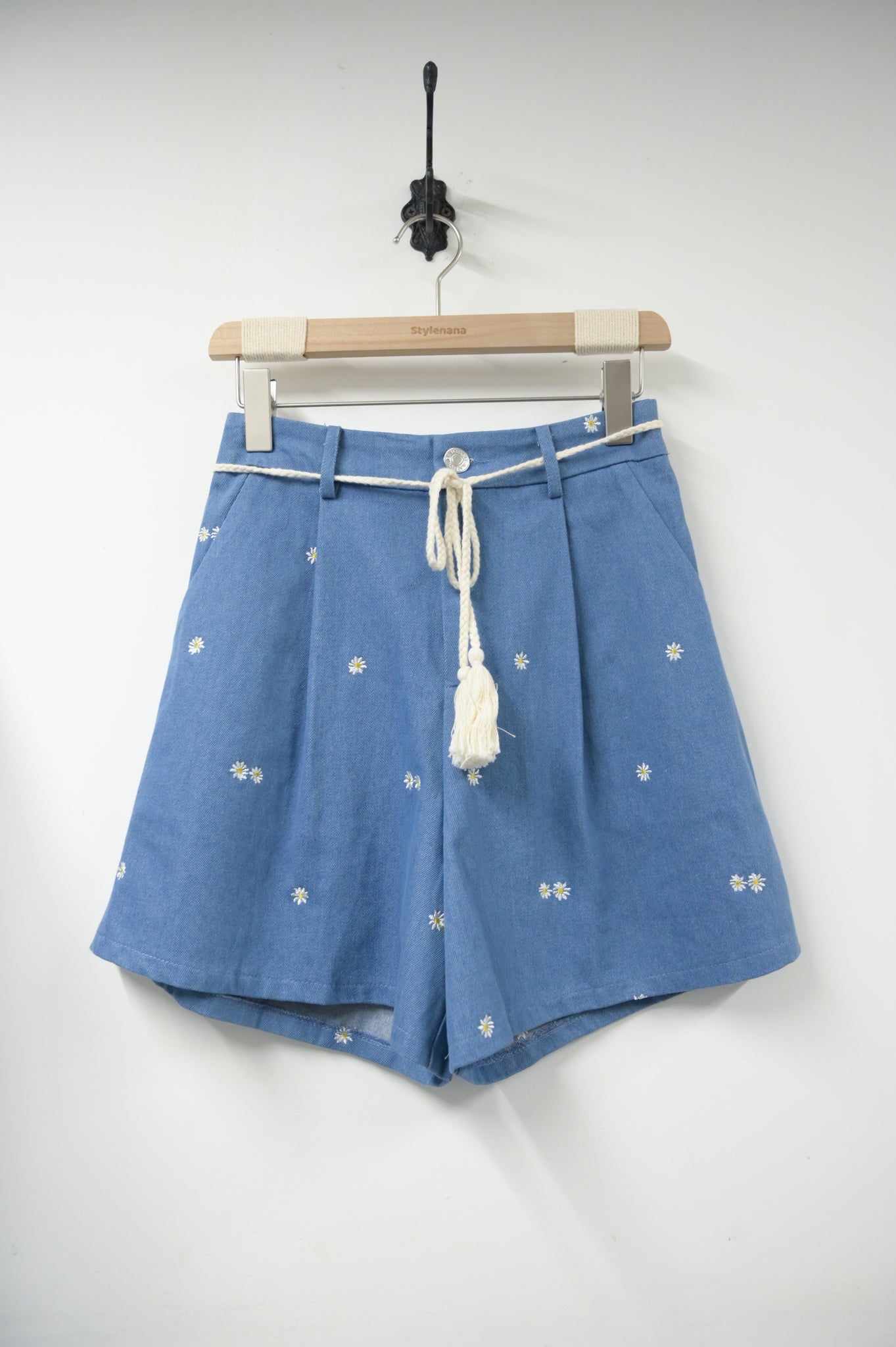 夏季・刺繡小雛菊牛仔短褲 1色入 1S20606