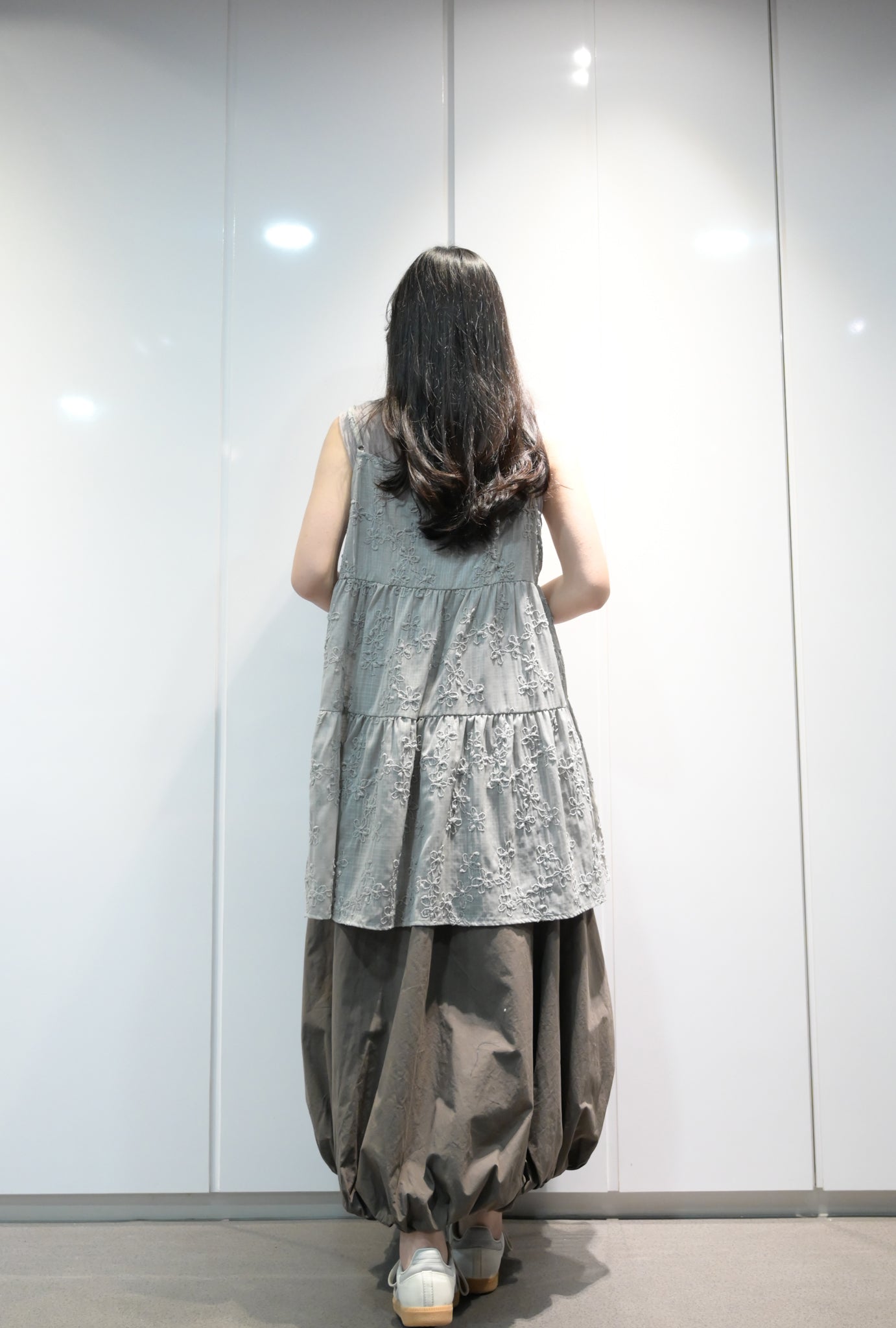 立體花花刺繡外搭連身裙 2色入 S10607