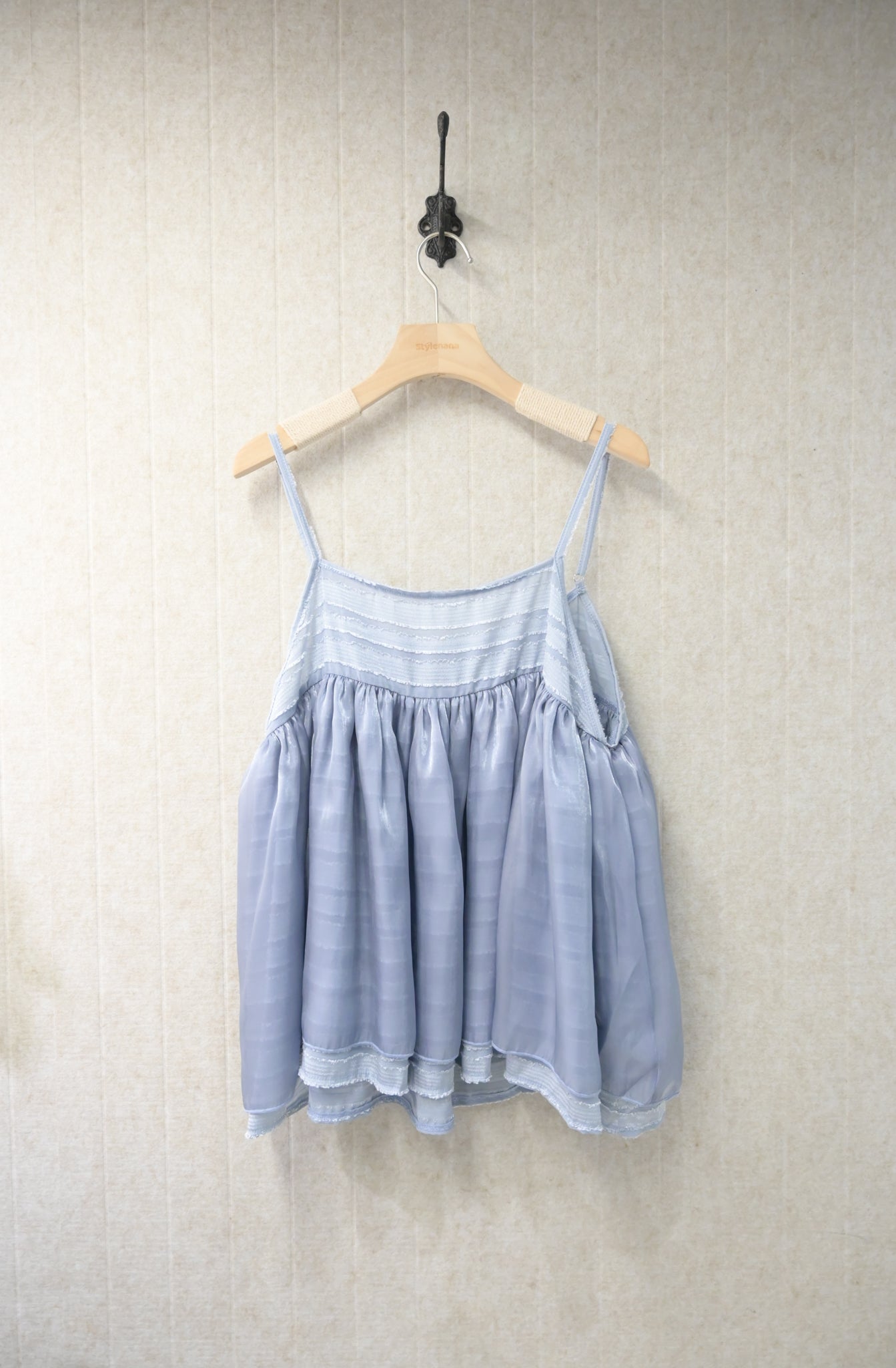 夏季・緞面質感吊帶上衣 2色入 1S10837