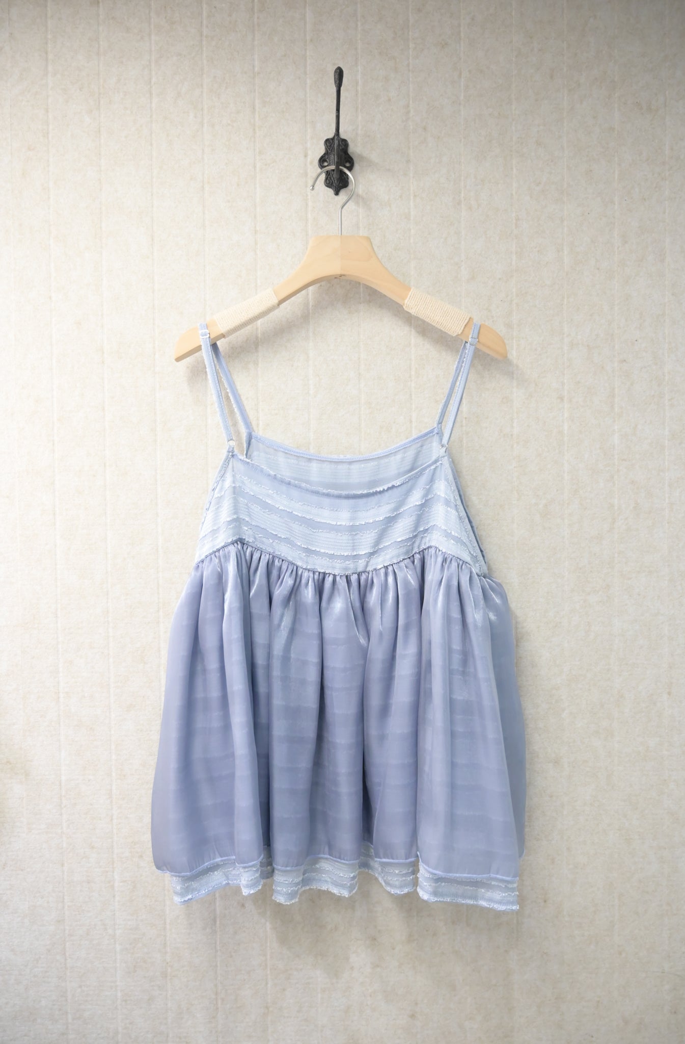 夏季・緞面質感吊帶上衣 2色入 1S10837
