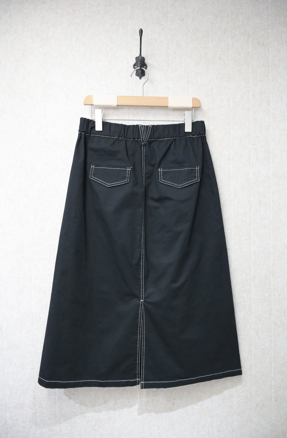 初秋・棉料明線後開差半身裙 2色入 2W31026