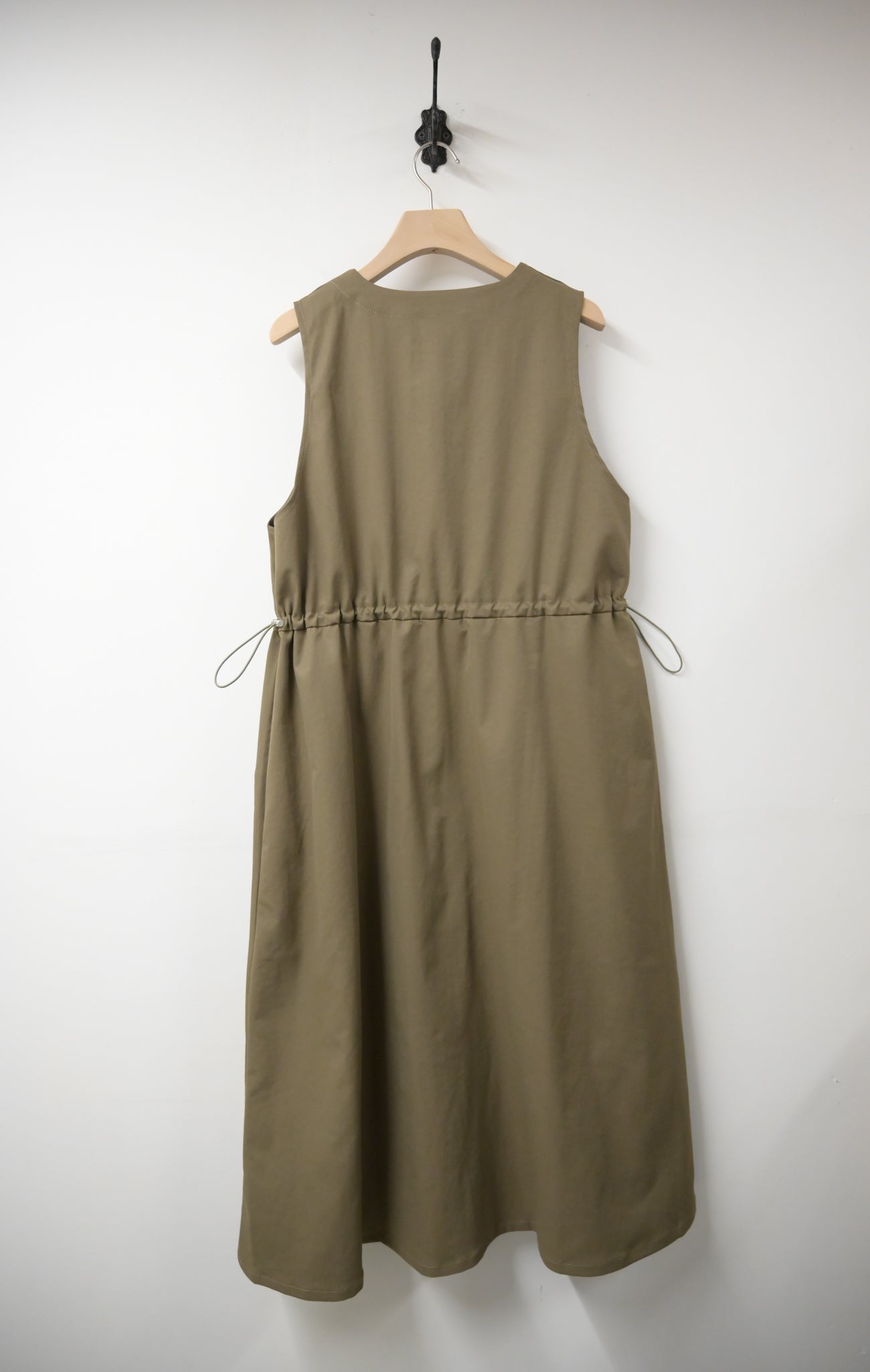 初秋・挺身靚料束腰背心裙 2色入1W61007