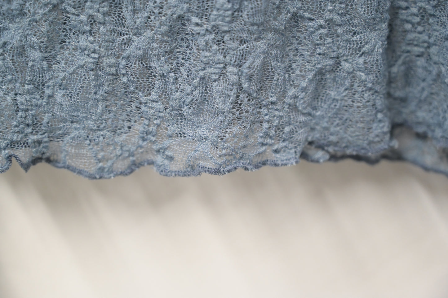 初秋・半領透視Lace上衣 4色入 1W11031