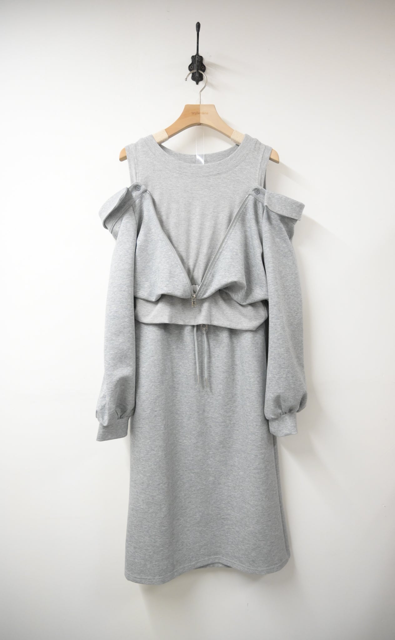 秋冬・太空棉露肩衛衣配半身裙SET 2 色入 1W61032