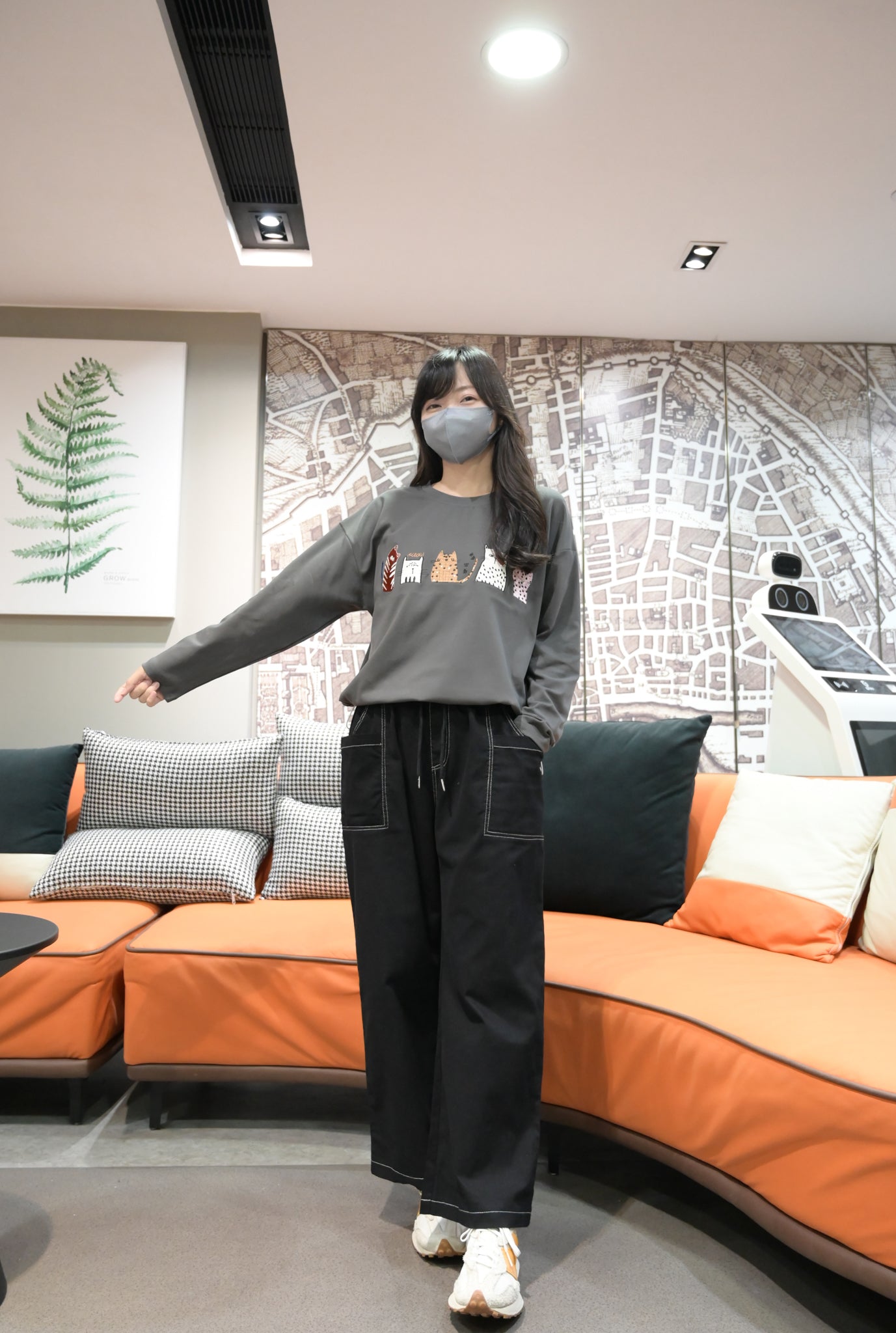 初秋・刺繡貓貓束邊薄衛衣 2色入 1W21033