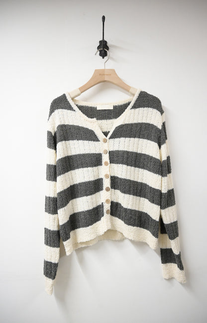 初秋・親膚橫間木鈕仔線衫外套 2色入 1W61035