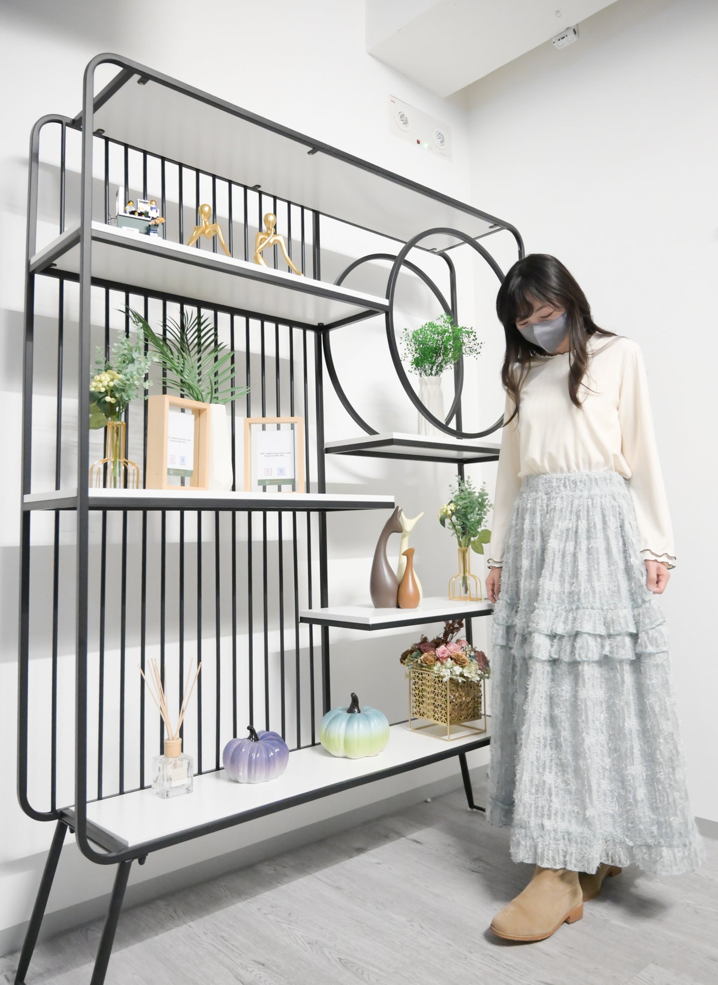 初秋・提花暗紋綑邊Ruffles上衣 4色入 1W51101