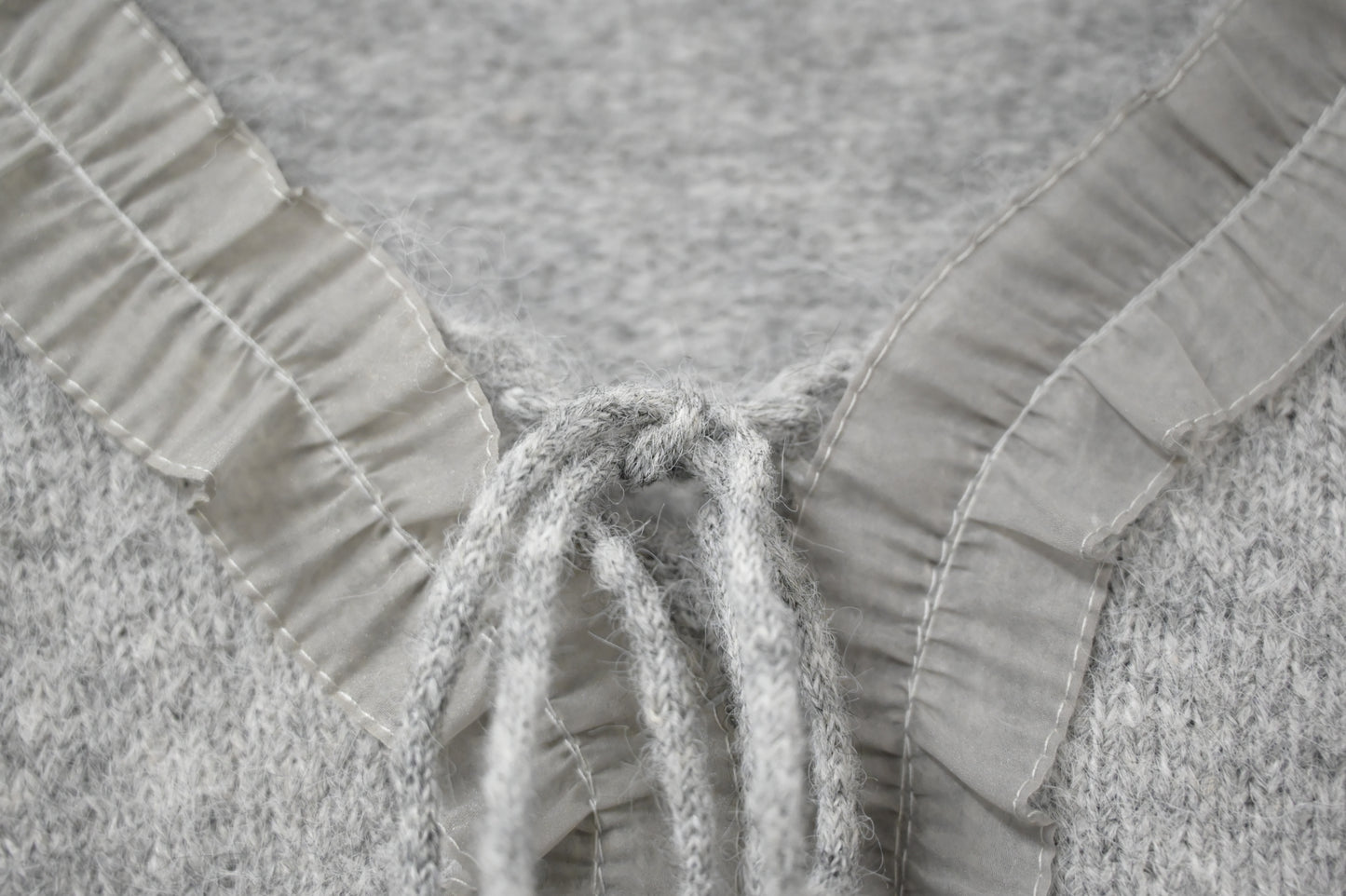 秋冬・Ruffles綁領軟熟溫暖冷衫 2色入 1W21102