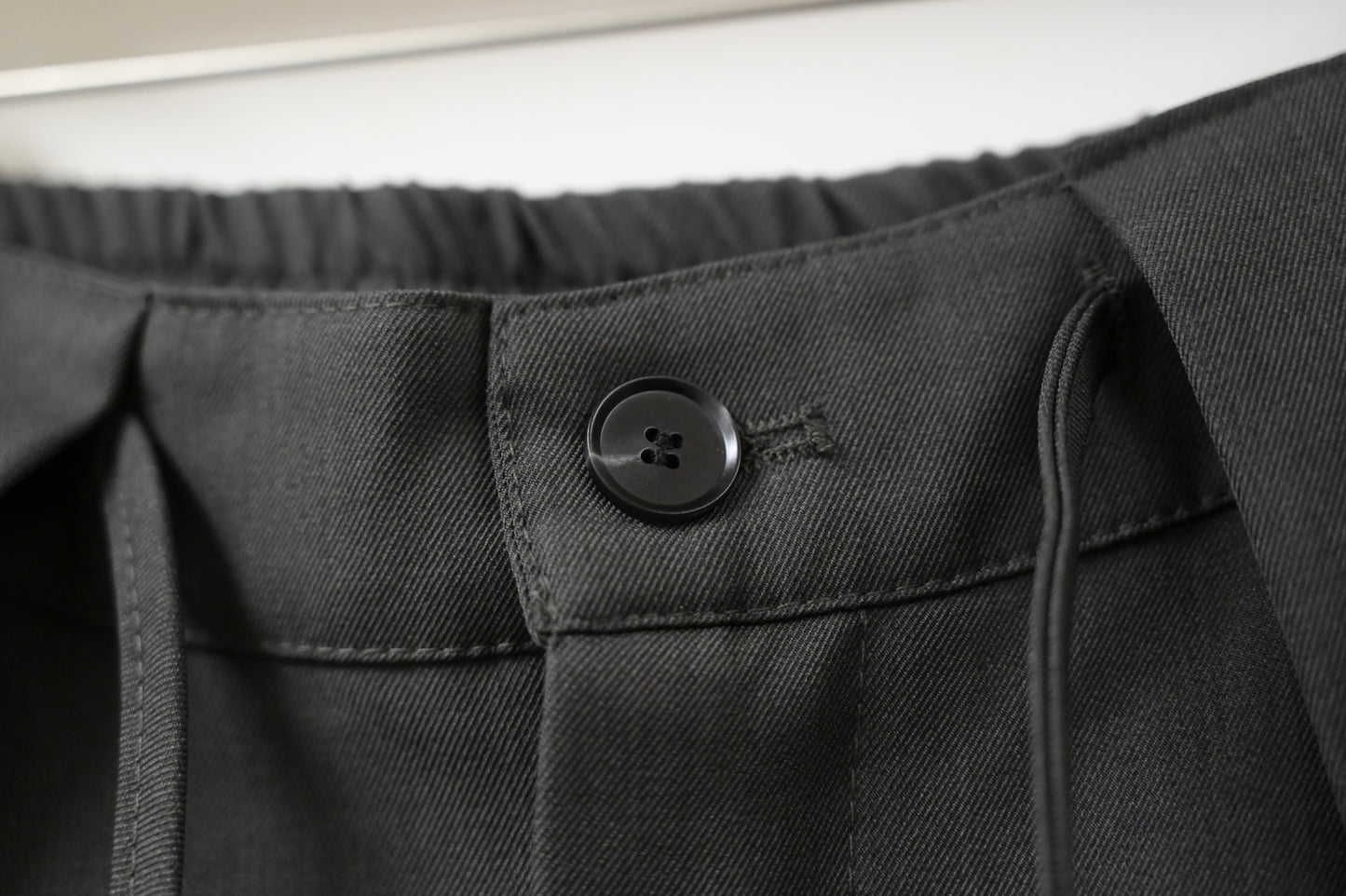 初秋・滑滑綁帶半橡筋落地西褲 2色入 1W61105