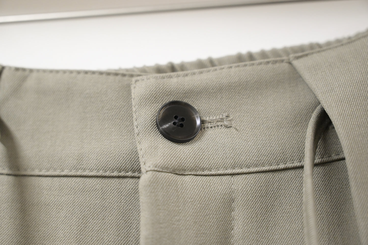 初秋・滑滑綁帶半橡筋落地西褲 2色入 1W61105