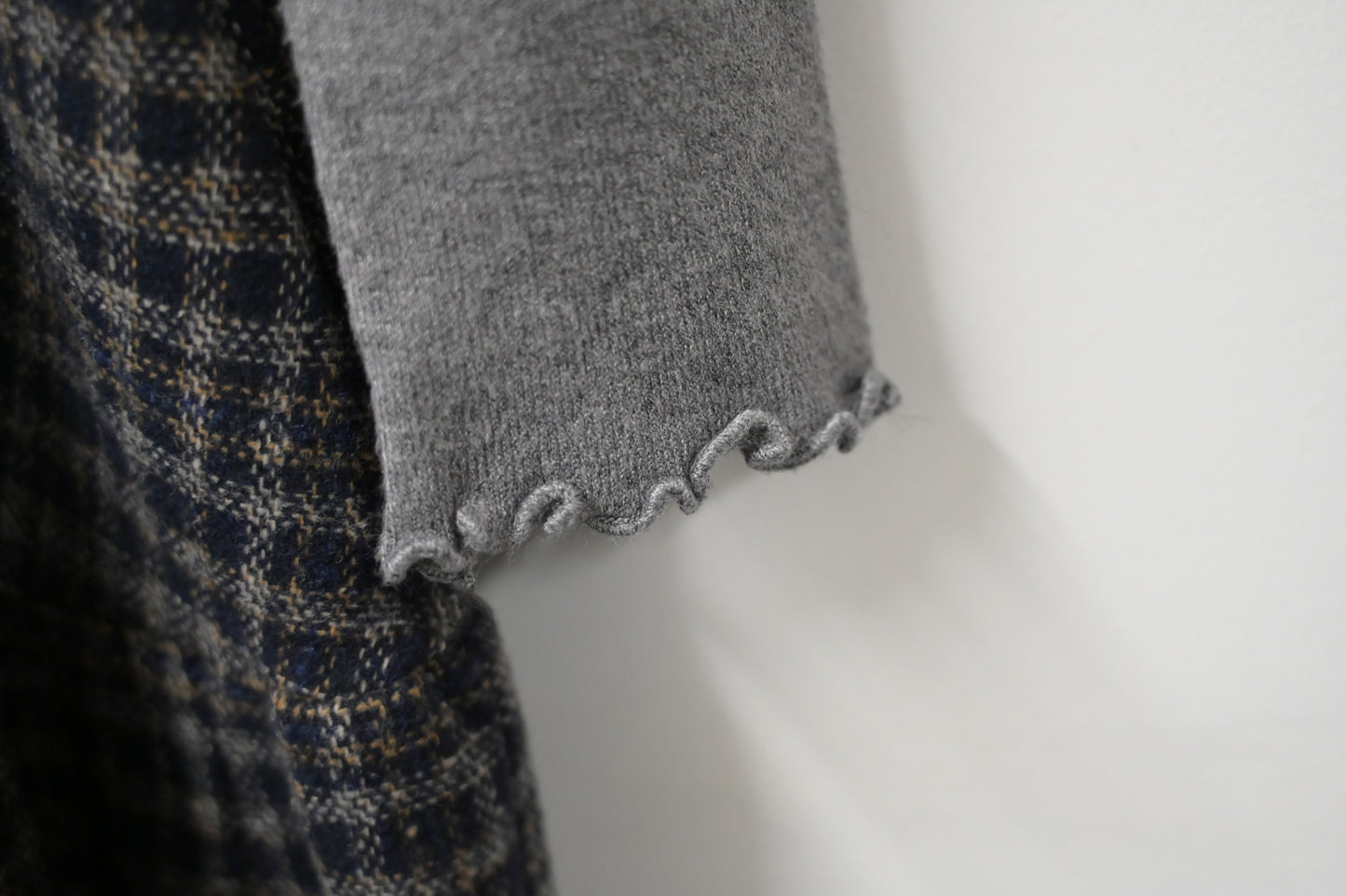 秋冬・厚格仔長裙配幼針織彈性上衣SET 2色入 1W61126