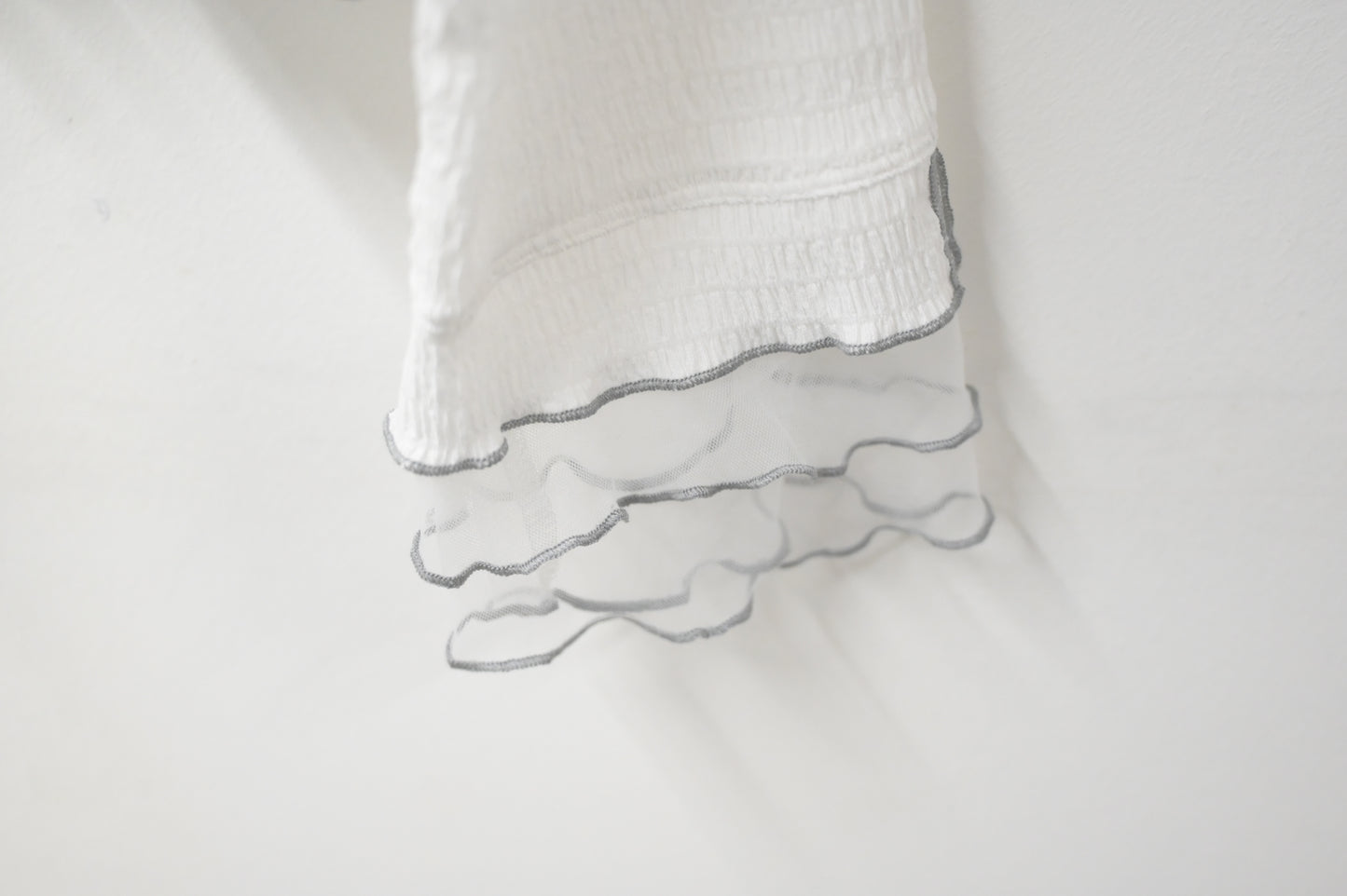 初秋・皺皺布透視袖薄長袖 2色入 1W11131