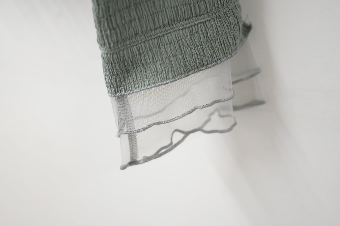 初秋・皺皺布透視袖薄長袖 2色入 1W11131