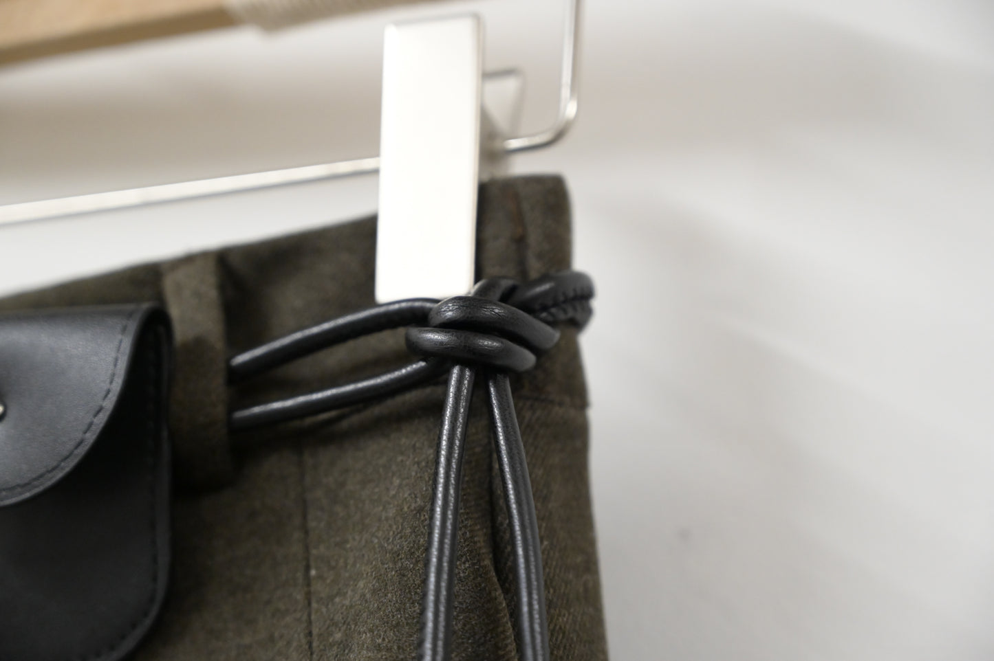 秋冬・保暖滑滑絨料半身裙連belt 2色入 1W61163