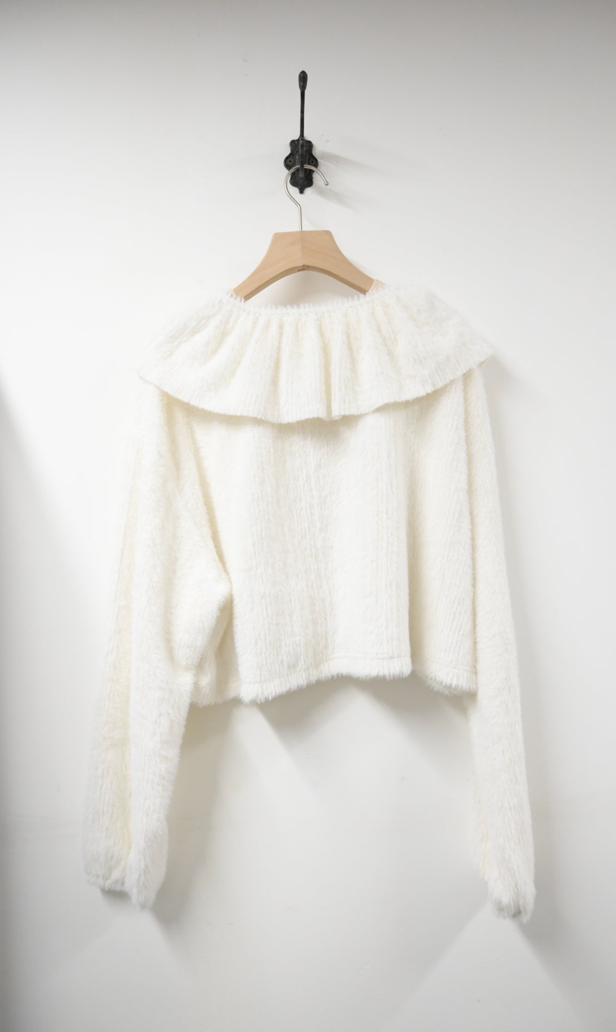秋冬．毛絨絨荷葉領小外套 2色入 1W10129