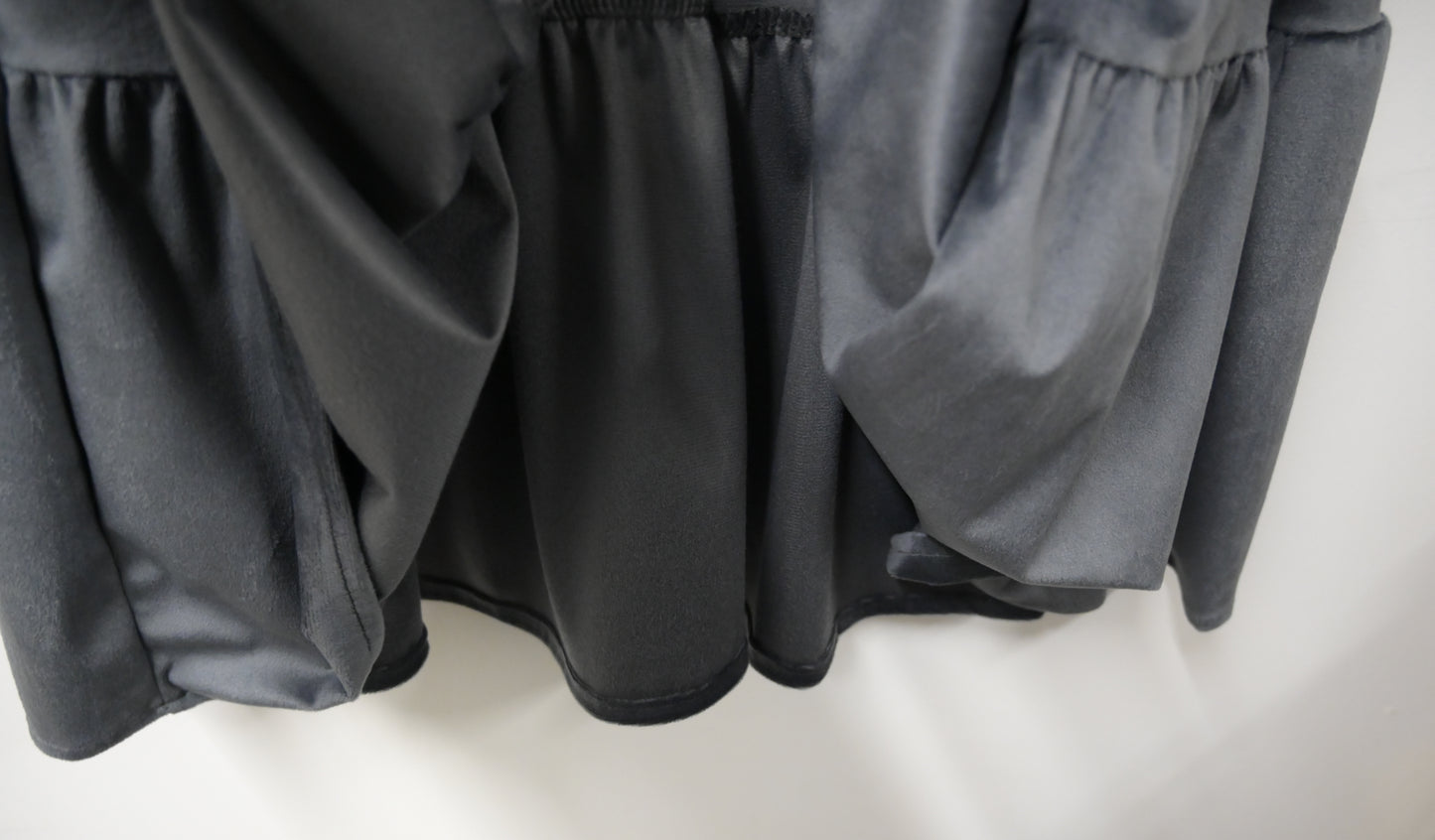 KR直送 超滑超親膚絲絨蛋糕裙 3色入  1W91133