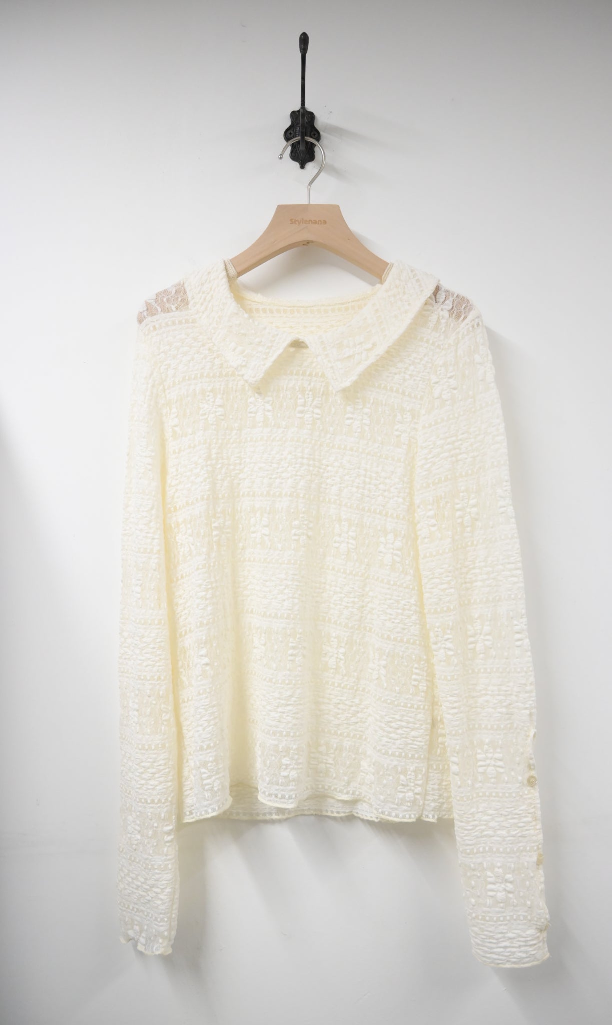 秋冬・露指袖反領彈性Lace上衣 2色入 1W10135