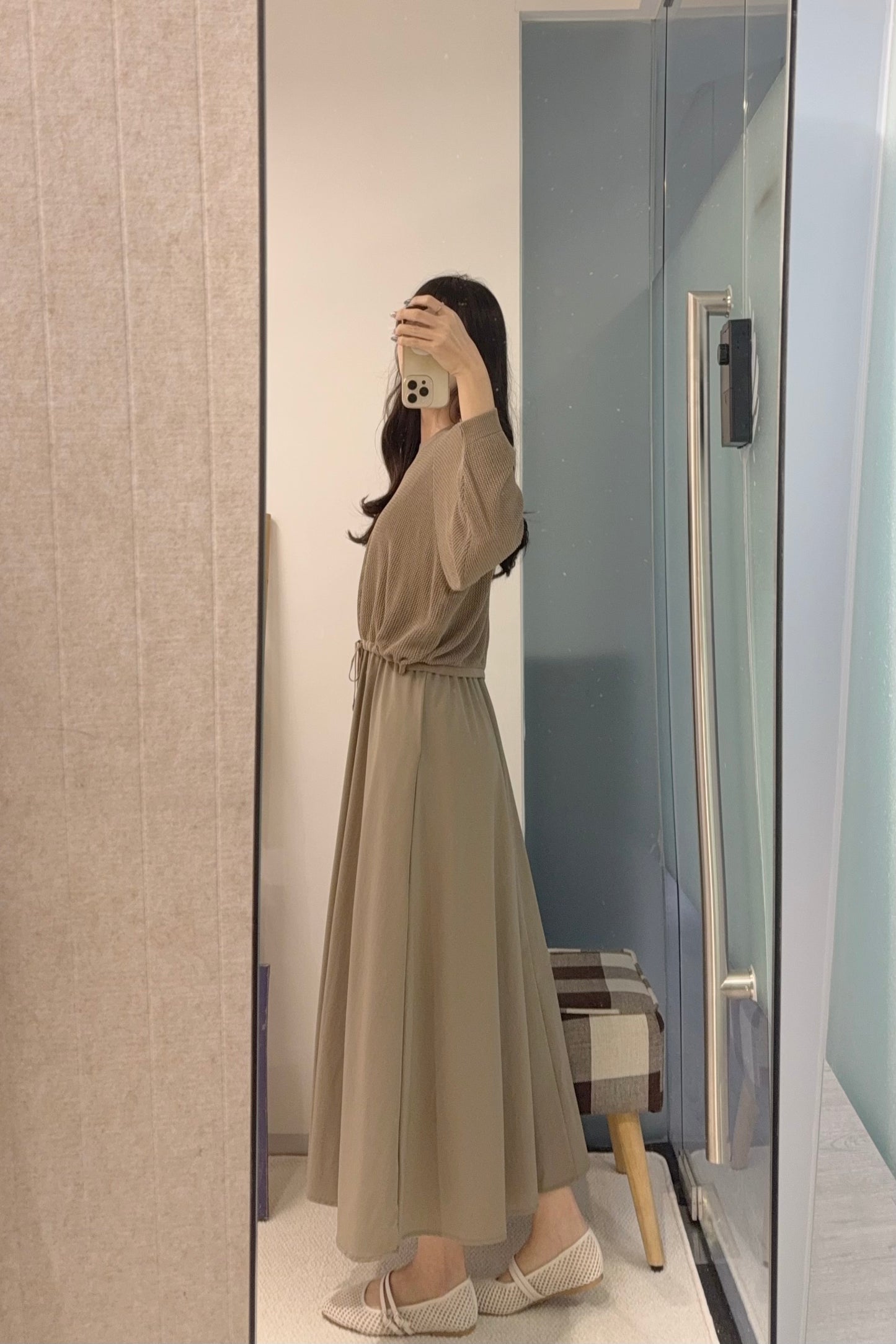 初秋・爽滑背心裙配束邊線衫SET 2色入 1S60842