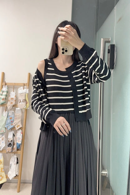 初秋・橫間百褶長裙配外套 2色入 1S60916